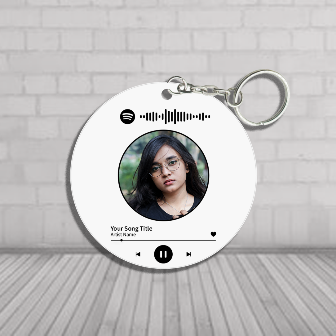 Personalized Round Shaped Spotify Keychain in Six Colors